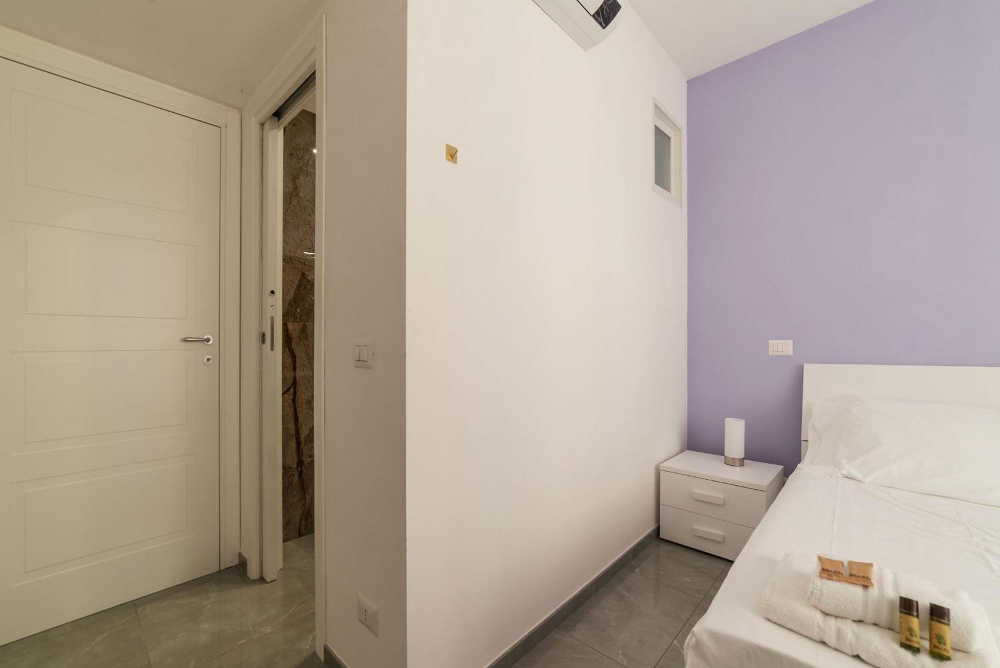 Apartmán Joivy Delightful 3-Bed Flat With Balcony Řím Exteriér fotografie