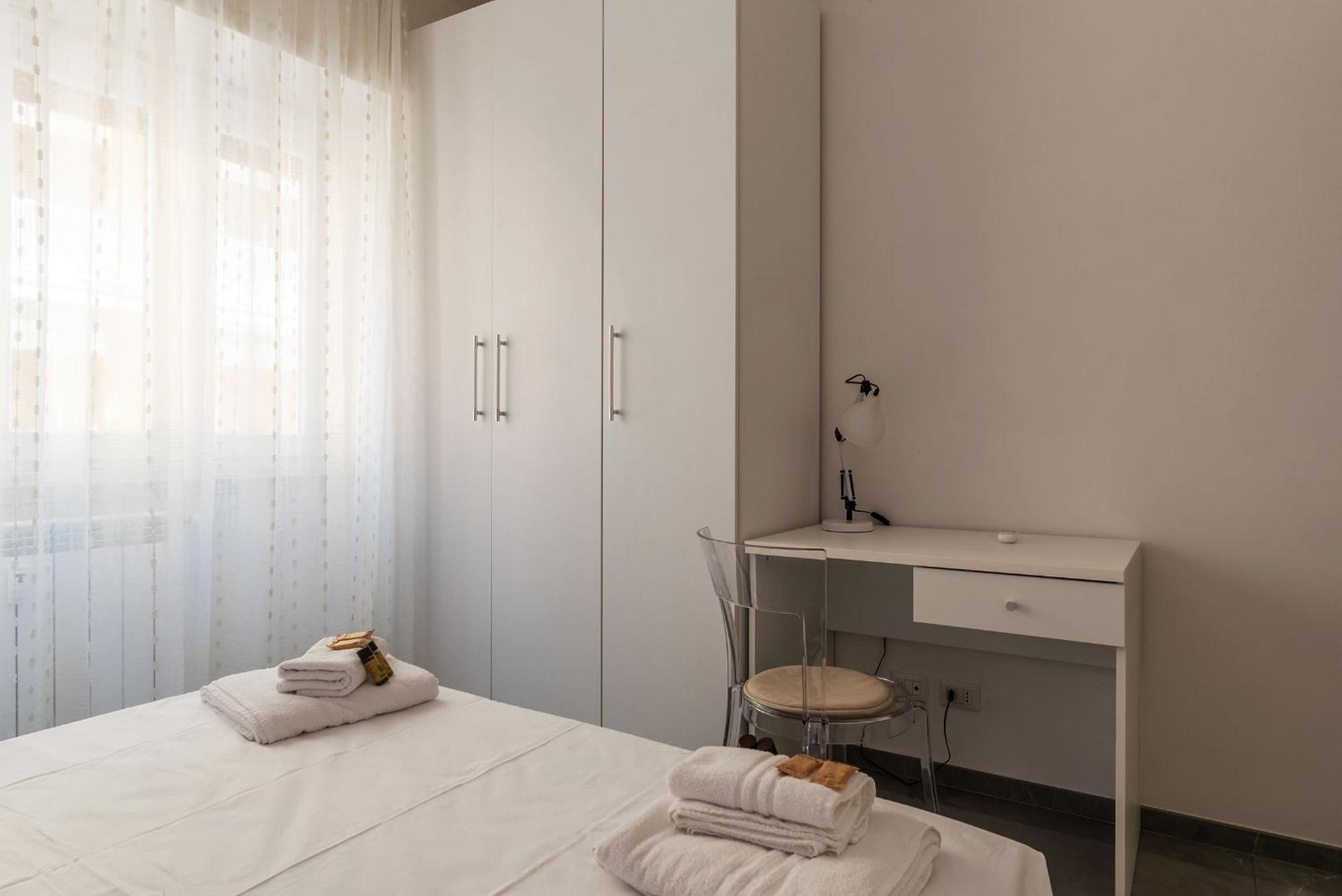 Apartmán Joivy Delightful 3-Bed Flat With Balcony Řím Exteriér fotografie